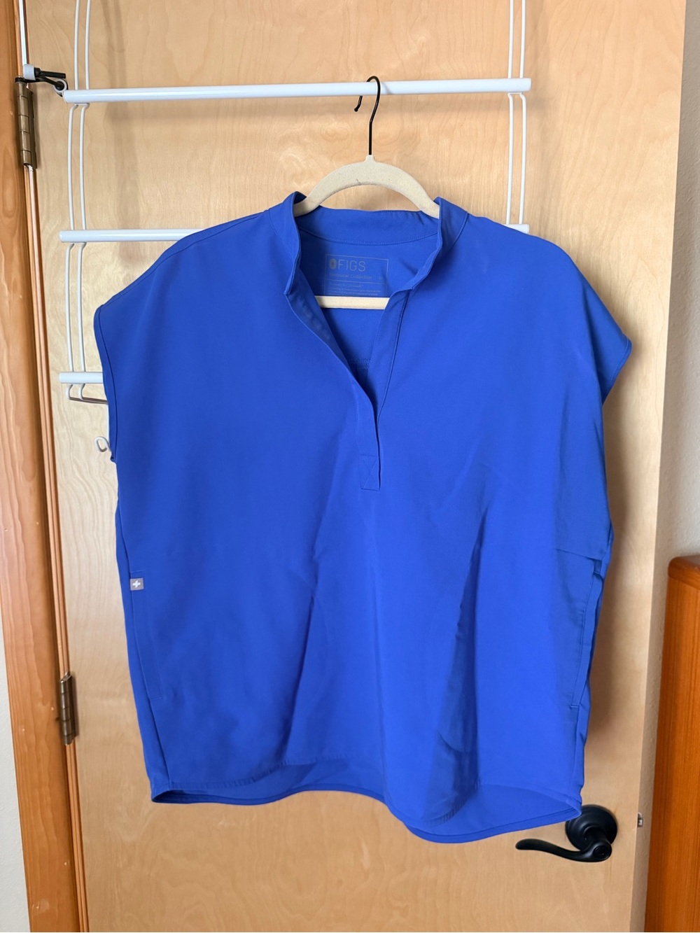 FIGS Rafaela Women's Royal Blue Relaxed V-Neck Top